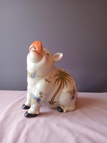 varken porselein decoratie van o.a. een olifant lucky Pig beschikbaar voor biedingen