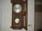 antieke klok wand/ hang klok met geslepen glas hoogte 77cm b, Ophalen