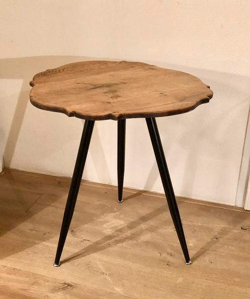 Bijzettafeltje antiek eiken blad zwart-metalen poten, Huis en Inrichting, Tafels | Bijzettafels, Zo goed als nieuw, Rond, 60 cm of meer
