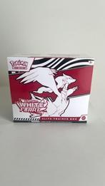 Pokemon White Flare - Elite Trainer Box (Sealed), Ophalen of Verzenden, Nieuw, Overige typen, Foil