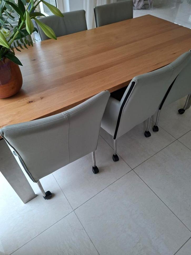 Eikenhouten Eettafel - RVS Onderstel, Huis en Inrichting, Tafels | Eettafels, Ophalen