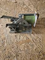 Bally hole kicker assembly,, Verzamelen, Automaten | Flipperkasten, Ophalen of Verzenden, Onderdeel of Defecte kast