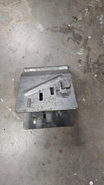 Disselslot voor aanhangwagen of Caravan beschikbaar voor biedingen