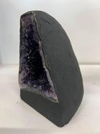 Amethist geode triple A kwaliteit  kathedraal, Verzamelen, Mineralen en Fossielen, Ophalen of Verzenden, Mineraal