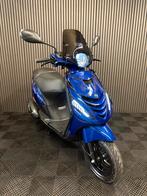 PIAGGIO ZIP 4T 3V BROM 2022 FULL OPTION BMW GLANS BLAUW, Ophalen, Maximaal 45 km/u, Zip, Zo goed als nieuw
