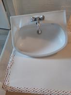 Gratis afhalen in Rijnsburg: wastafel en kraan, Ophalen, Gebruikt, 50 tot 100 cm, Minder dan 100 cm