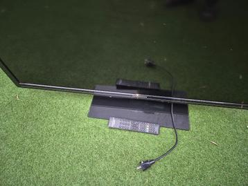 2 x Medion 55 inch televisie beschikbaar voor biedingen