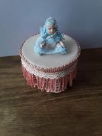 Porceleinen babypopje 1:12, Verzamelen, Poppenhuizen en Toebehoren, Ophalen of Verzenden, Nieuw, Poppenhuis