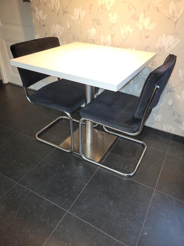 keukentafel 75x75 met twee stoelen model Gispen, Huis en Inrichting, Tafels | Eettafels, Gebruikt, 50 tot 100 cm, 100 tot 150 cm