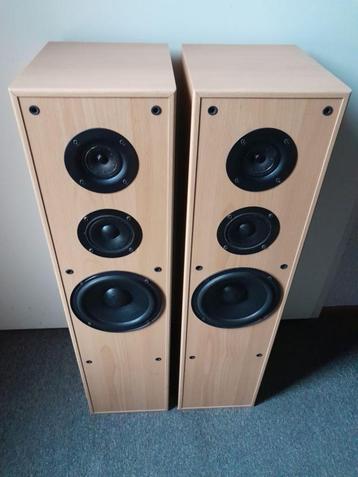 2 Grote Jamo Boxen Studio 160 ( 120 Watt ) izgs  beschikbaar voor biedingen