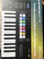 Novation Launchkey 25 mk3, Muziek en Instrumenten, Midi-apparatuur, Nieuw, Ophalen