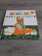 Dikkie Dik viert feest, Ophalen of Verzenden, Gelezen, 2 tot 3 jaar