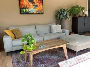 Zitbank met hocker – Gratis op te halen – 250 cm breed – Wit beschikbaar voor biedingen