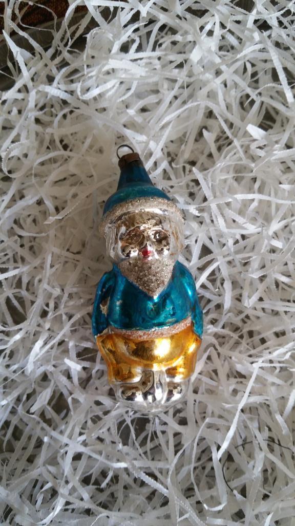 oudere kerstbal nr 282 model kabouter, Diversen, Kerst, Gebruikt, Ophalen of Verzenden