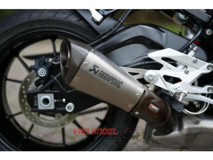 BMW S 1000 R | Akrapovic ! (bj 2014), Motoren, Motoren | BMW, Bedrijf, Naked bike, meer dan 35 kW, 4 cilinders, Motorrijbewijs A