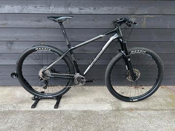 Mooie Merida Big Nine XT Edition L beschikbaar voor biedingen