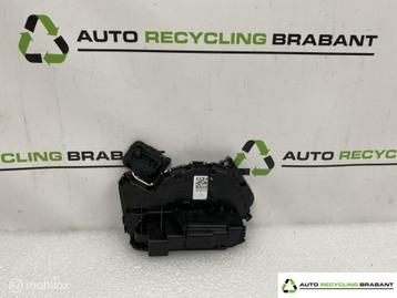 Slot Mechanisme Rechts Achter Volkswagen Tiguan 5NA839016B beschikbaar voor biedingen