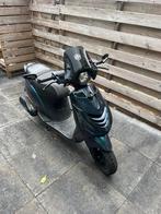 Piaggo Zip 4T, Fietsen en Brommers, Scooters | Piaggio, Ophalen, Zo goed als nieuw, Zip