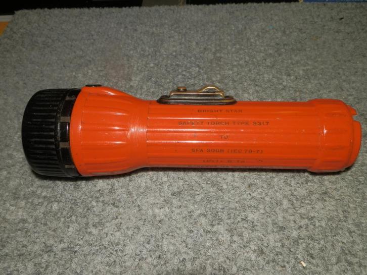 Safety Torch Bright Star 2317 vintage zaklamp, Caravans en Kamperen, Zaklampen, Gebruikt, Batterij, Ophalen of Verzenden