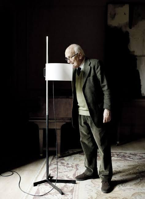 Miguel Mila TMC TMD design vloerlamp Santa & Cole, Huis en Inrichting, Lampen | Vloerlampen, Zo goed als nieuw, Kunststof, Ophalen