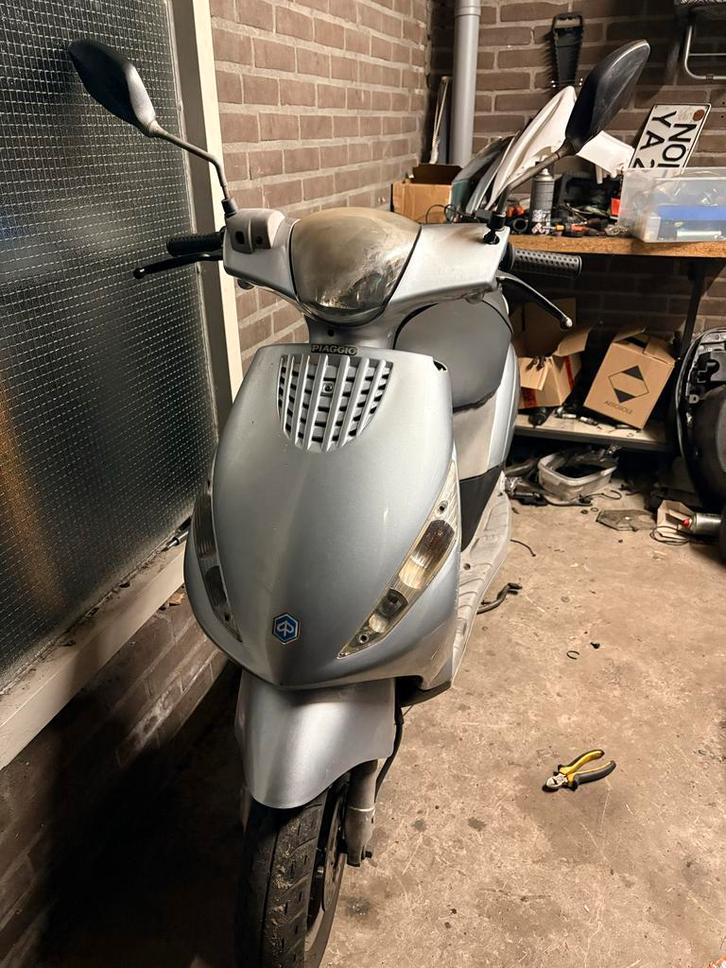 Piaggio Zip 2000 4T Brom - Duitse Papieren, Fietsen en Brommers, Brommeronderdelen | Scooters, Gebruikt, Piaggio, Overige typen