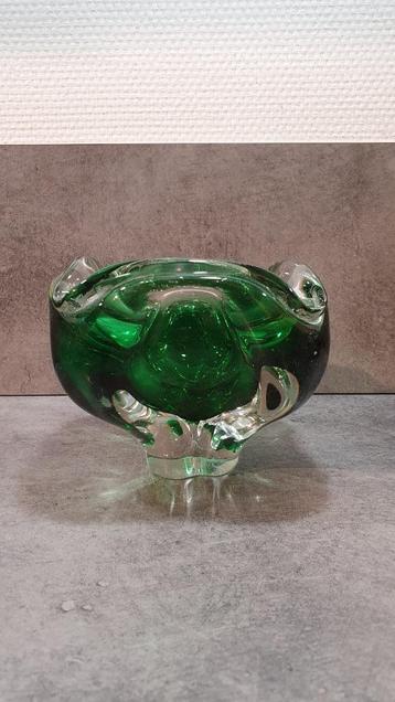 Asbak – groen Josef Hospodka – asbak  beschikbaar voor biedingen