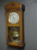 wandklok; twee bimbammers, Ophalen