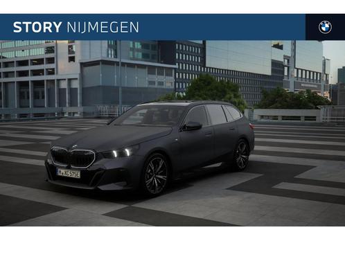 BMW 5 Serie Touring 530e M Sport Automaat / Panoramadak / Bo, Auto's, BMW, Bedrijf, Te koop, 5-Serie, Adaptive Cruise Control