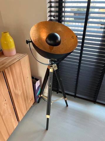 Eglo Covaleda vloerlamp beschikbaar voor biedingen