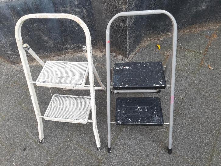 Opstaptrapjes, keukentrapjes 2 treden, 2 stuks, Doe-het-zelf en Verbouw, Ladders en Trappen, Gebruikt, Trap, Minder dan 2 meter