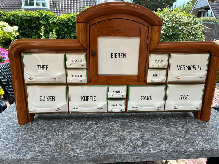 Voorraadkastje met stenen lades en eierrekje., Antiek en Kunst, Antiek | Keukenbenodigdheden, Ophalen