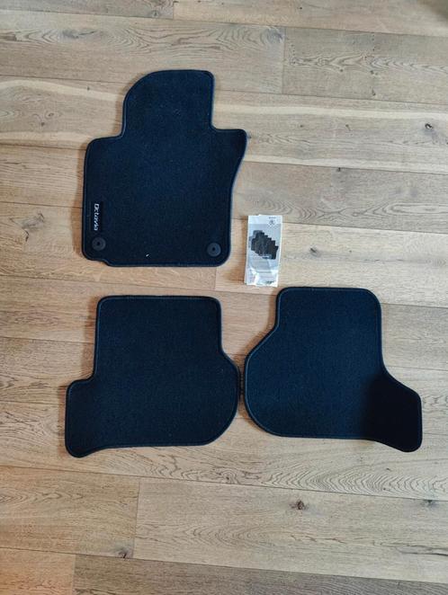 Nieuwe Mattenset Skoda Octavia combi (modeljaar 2013), Auto diversen, Automatten, Nieuw, Ophalen