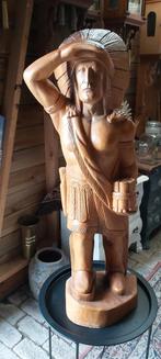 Groot indianen beeld  100 cm hoog  uit 1 stuk hout gemaakt, Antiek en Kunst, Ophalen