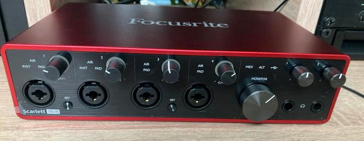Focusrite Scarlett 18i8 - 3rd Gen - Als nieuw!, Muziek en Instrumenten, Midi-apparatuur, Zo goed als nieuw, Ophalen of Verzenden