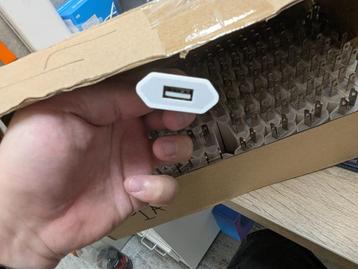 USA naar USB opladers gratis af te halen. oplader beschikbaar voor biedingen