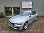 BMW 3-serie F30 320i Upgrade Edition 2e eig/Nwe ketting, Automaat, Euro 5, 74 €/maand, Zwart