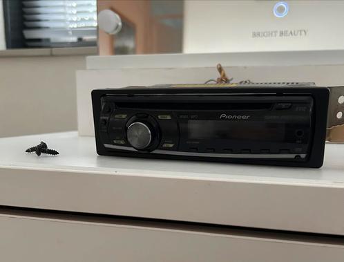 Pioneer DEH-1200MP autoradio, Audio, Tv en Foto, Tuners, Zo goed als nieuw, Ophalen of Verzenden