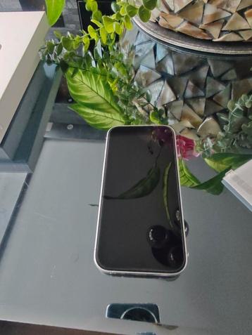 Apple iPhone 16 beschikbaar voor biedingen