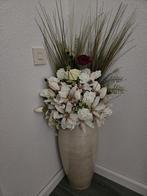 Hoge vaas met kunstbloemen, Huis en Inrichting, Woonaccessoires | Vazen, Ophalen, Overige kleuren, 50 tot 75 cm, Aardewerk of Porselein