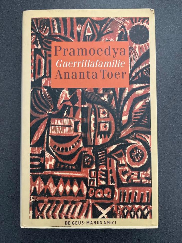 Guerrillafamilie - Pramoedya Ananta Toer, Boeken, Literatuur, Gelezen, Wereld overig, Ophalen of Verzenden