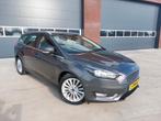 Ford Focus Wagon 1.0 Titanium Edition Airco/ECC/LMV/NAV, 65 €/maand, Gebruikt, Origineel Nederlands, Handgeschakeld