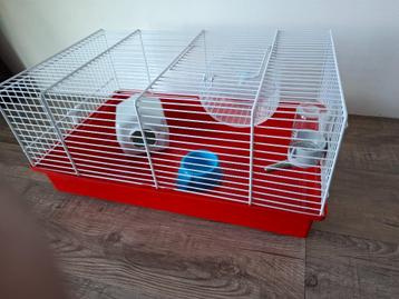 Nieuw hamsterkooi incl bak fles wiel slaap huisje compleet beschikbaar voor biedingen