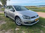 Volkswagen Golf 1.4 TSI 150pk 7-DSG 5D 2014 Grijs, Auto's, Stof, Zwart, 4 cilinders, Xenon verlichting