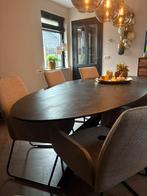 Zwarte houten ovale tafel met kruispoot, Huis en Inrichting, Tafels | Eettafels, Ophalen, Gebruikt, 100 tot 150 cm, 200 cm of meer