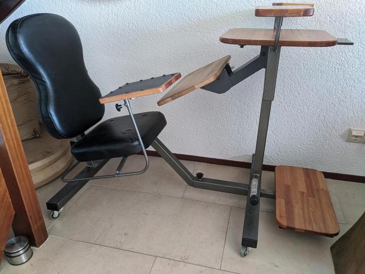 Computer en gaming bureau, Huis en Inrichting, Bureaus, Gebruikt, Bureau, Met wielen, Ophalen