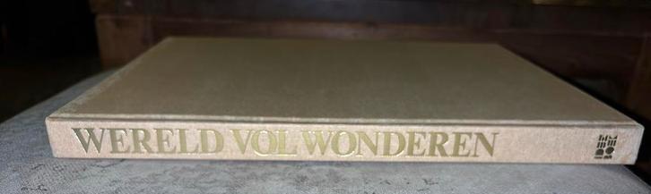 Wereld vol Wonderen - Prachtfoto's 1979, Boeken, Overige Boeken, Zo goed als nieuw, Ophalen of Verzenden