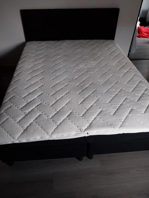 Boxspring 160x200, Huis en Inrichting, Slaapkamer | Boxsprings, Zo goed als nieuw, 160 cm, 200 cm, Tweepersoons, Zwart, Ophalen