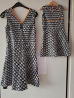 Moeder en dochter matching jurkjes maat 40 en 122, Kleding | Dames, Jurken, Ophalen of Verzenden, Gedragen, Maat 38/40 (M), Zwart