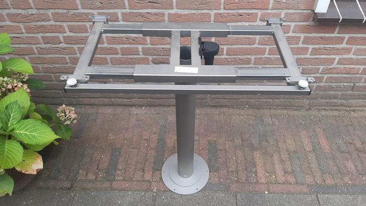Camper tafelonderstel uitschuifbare tafelblad constructie, Caravans en Kamperen, Camper-accessoires, Zo goed als nieuw, Ophalen of Verzenden