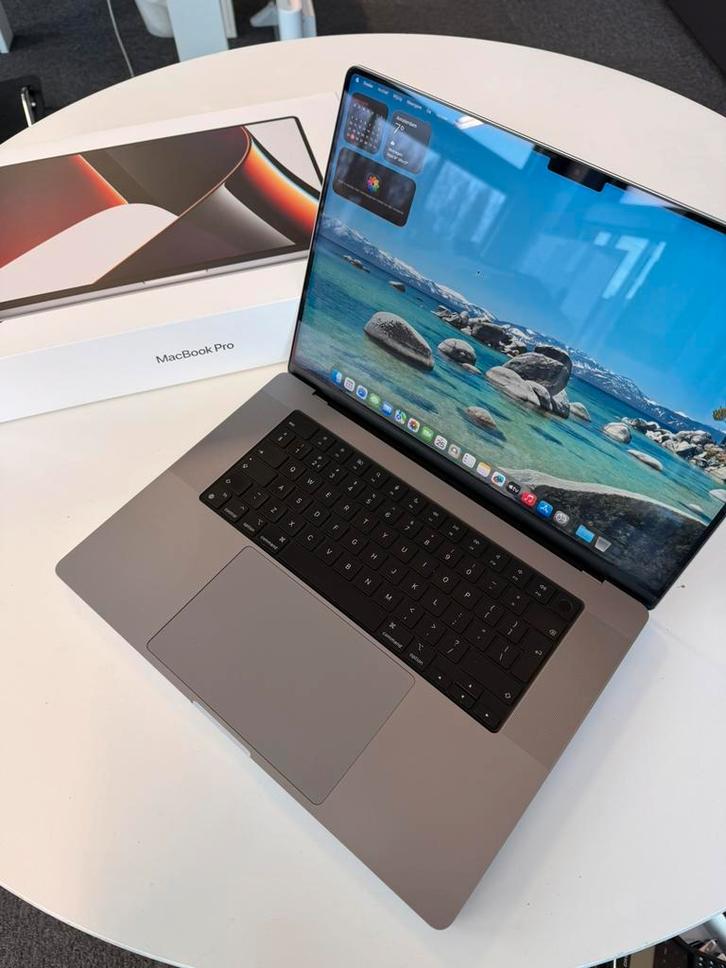 MacBook pro 16inch M1 2021, Computers en Software, Apple Macbooks, Zo goed als nieuw, MacBook Pro, 16 inch, 4 Ghz of meer, Ophalen of Verzenden